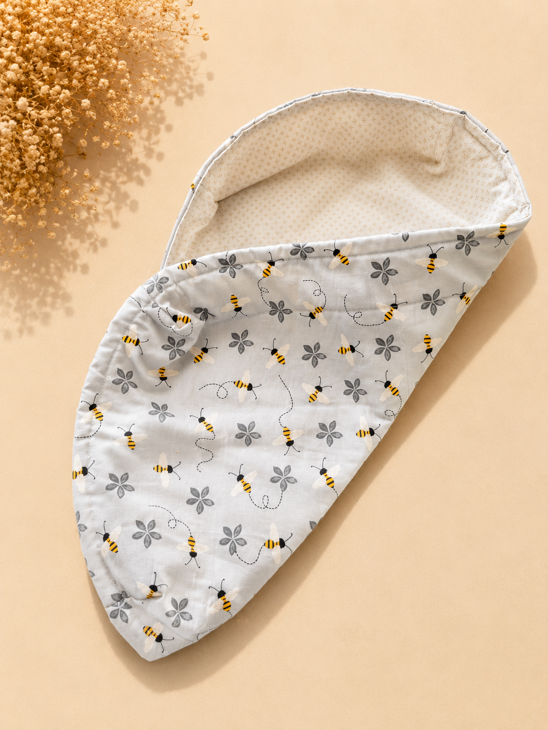 Bee Pan Cozy